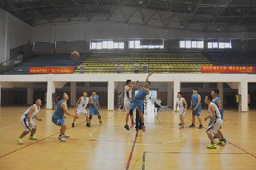  厲害！三德科技隊(duì)勇奪長(zhǎng)沙高新區(qū)第六屆籃球聯(lián)賽乙級(jí)比賽季軍